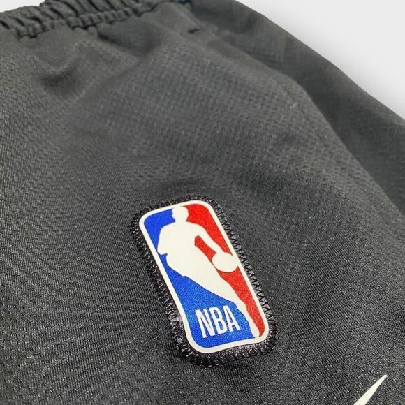 Nike NBA Brooklyn Nets Therma Flex Black Shorts Mens Size M-Tall AV1043-010 New - Picture 4 of 9